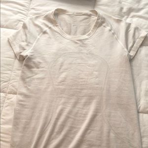 Swiftly tech lululemon top